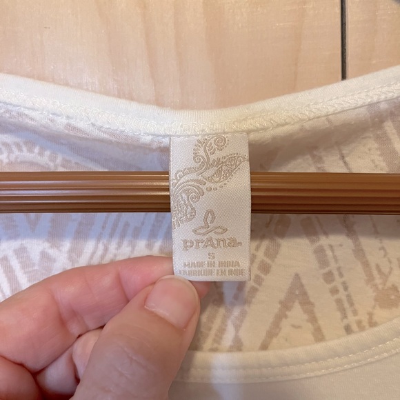Women’s Prana S long sleeved off-white/cream tee with sheer patterned back - Picture 5 of 5